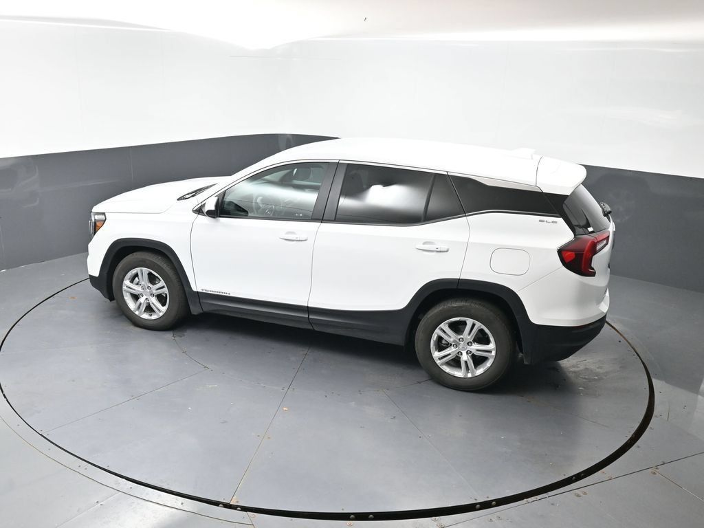 Used 2024 GMC Terrain SLE FWD image 45