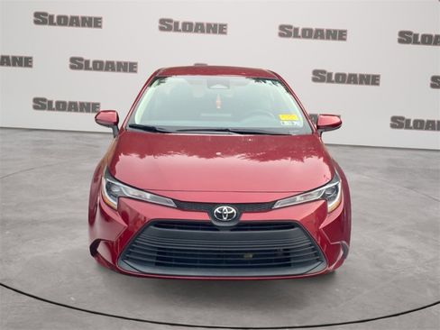 Used 2023 Toyota Corolla LE image 3