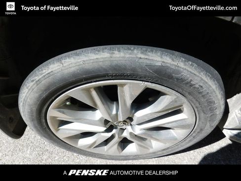 Used 2022 Toyota Highlander Limited image 9