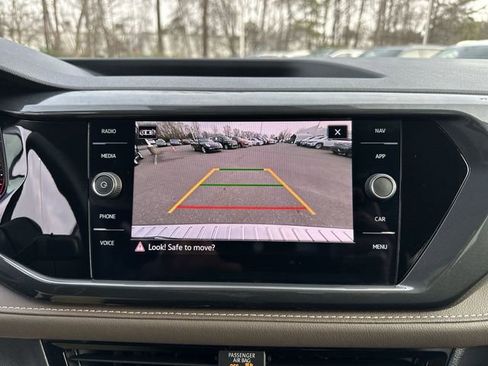 Certified 2023 Volkswagen Taos SEL image 33