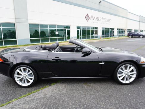 Used 2010 Jaguar XKR R RWD image 11