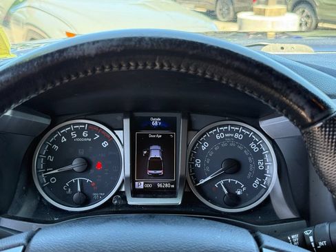 Used 2021 Toyota Tacoma Limited w/ Nightshade Package AWD/4WD image 17