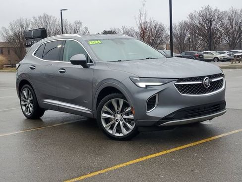 Used 2021 Buick Envision Avenir w/ Technology Package II image 40