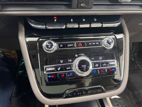 Certified 2022 Lincoln Corsair AWD w/ Premium Package image 18