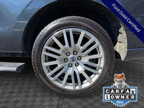 Certified 2023 Ford Expedition Platinum image 19