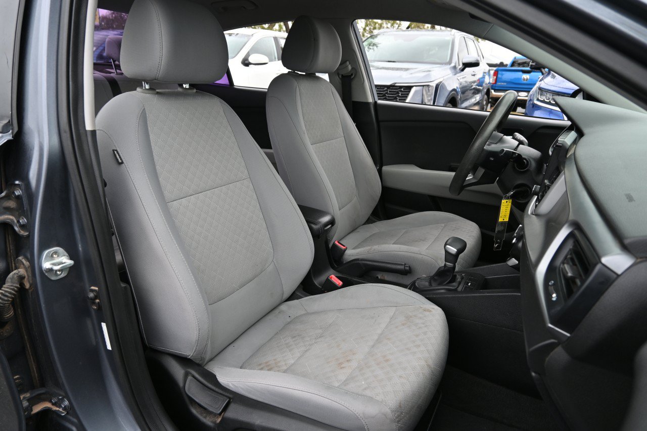 Used 2019 Kia Rio S FWD image 26