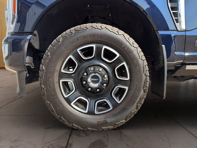 Used 2024 Ford F350 Platinum AWD/4WD image 24