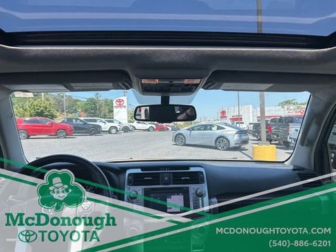 Used 2017 Toyota 4Runner Limited AWD/4WD image 4