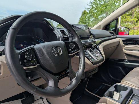 Used 2023 Honda Odyssey Elite image 27