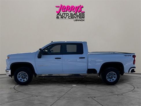 Used 2024 Chevrolet Silverado 2500 W/T image 11