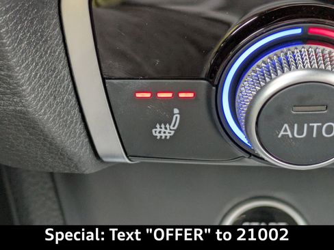 Used 2025 Audi Q3 2.0T Premium w/ Convenience Package image 29