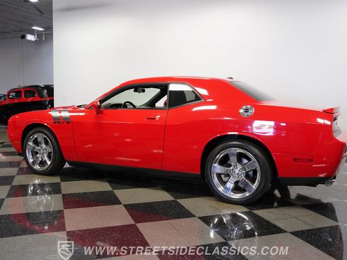 Used 2009 Dodge Challenger R/T RWD image 9