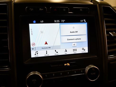 Used 2018 Ford Expedition Max XLT w/ Equipment Group 202A AWD/4WD image 23