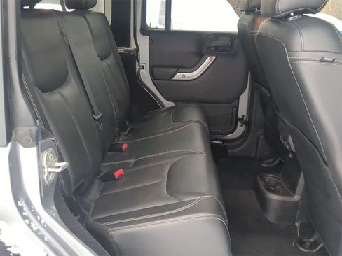 Certified 2016 Jeep Wrangler Unlimited Rubicon image 28