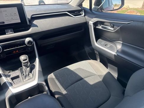 Used 2023 Toyota RAV4 XLE FWD image 17