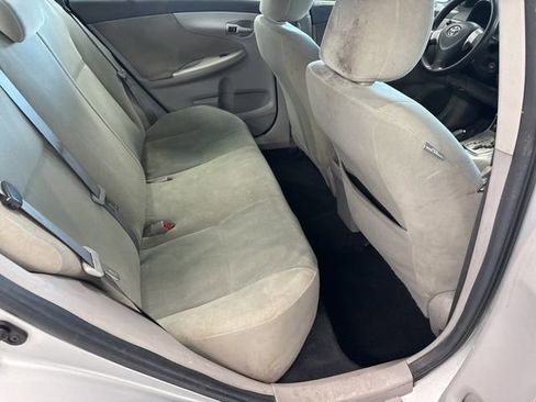 Used 2013 Toyota Corolla LE image 25