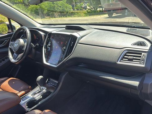 Used 2023 Subaru Ascent Touring AWD/4WD image 11