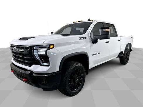New 2026 Chevrolet Silverado 2500 LT w/ Trail Boss Package AWD/4WD image 4