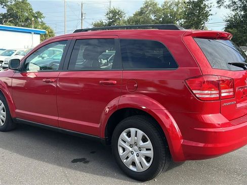 Used 2018 Dodge Journey SE FWD image 12