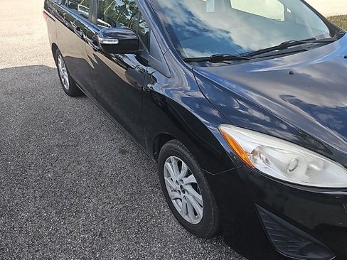 Used 2015 MAZDA MAZDA5 Sport image 2
