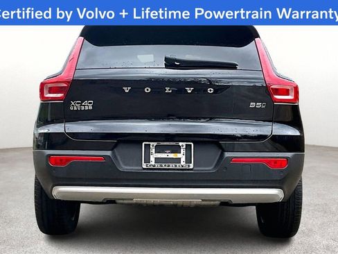 Certified 2023 Volvo XC40 B5 Core image 7