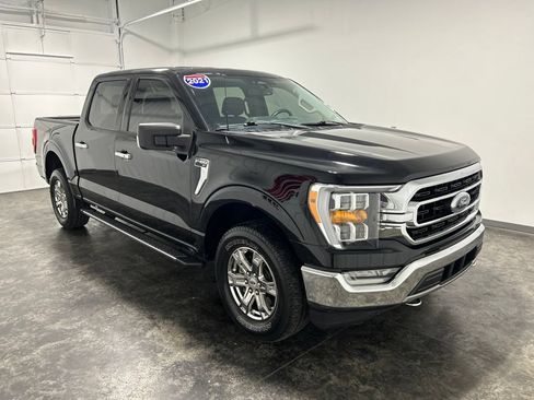 Used 2021 Ford F150 XLT w/ Equipment Group 302A High AWD/4WD image 5