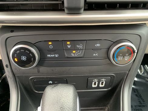 Used 2022 Ford EcoSport S image 26