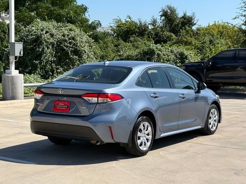 Used 2026 Toyota Corolla LE FWD image 5