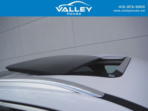 Used 2024 Kia Telluride SX w/ Towing Package AWD/4WD image 3