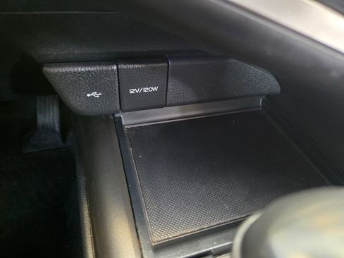 Used 2023 Toyota Camry SE FWD image 33