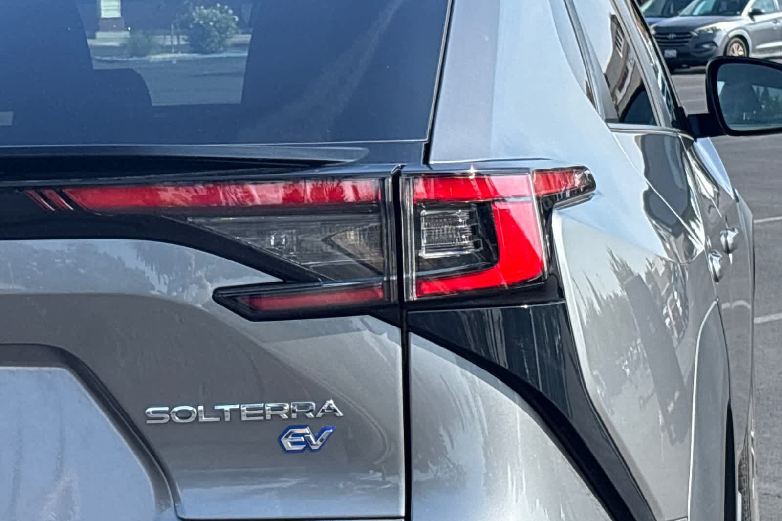 Used 2024 Subaru Solterra AWD/4WD image 12
