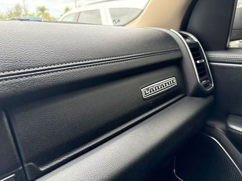 Used 2020 RAM 1500 Laramie AWD/4WD image 5