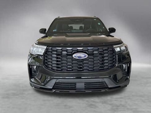 Used 2025 Ford Explorer ST-Line AWD/4WD image 12