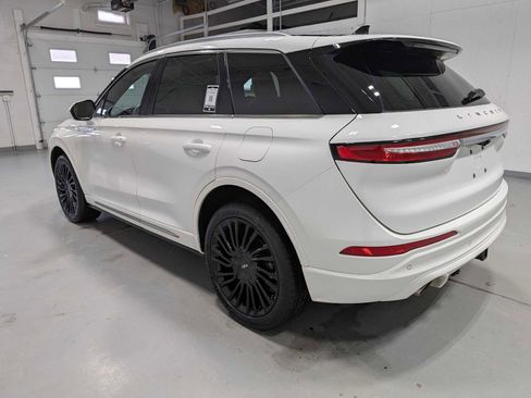 Certified 2022 Lincoln Corsair Reserve image 10