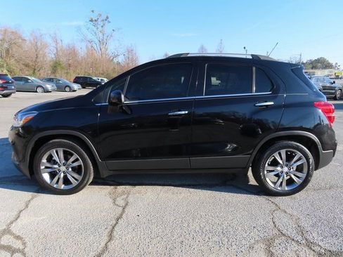 Used 2019 Chevrolet Trax LT w/ Driver Confidence Package image 13