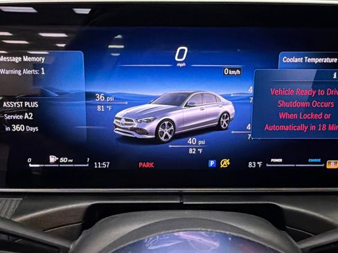 Used 2025 Mercedes-Benz C 300 Sedan image 31
