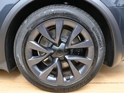 Used 2024 Tesla Model X AWD/4WD image 10