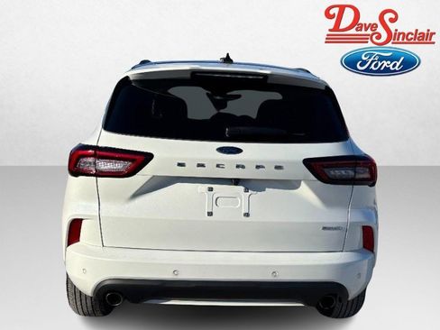 Used 2023 Ford Escape ST-Line w/ Tech Pack #1 image 8