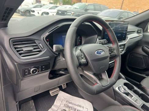 Certified 2023 Ford Escape ST-Line Select w/ Tech Pack #1 AWD/4WD image 7