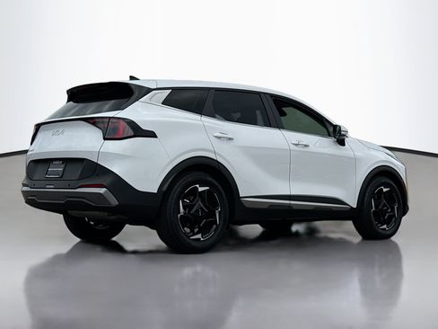 Used 2026 Kia Sportage EX FWD image 2