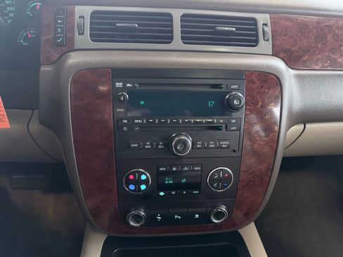 Used 2011 Chevrolet Tahoe LT image 18