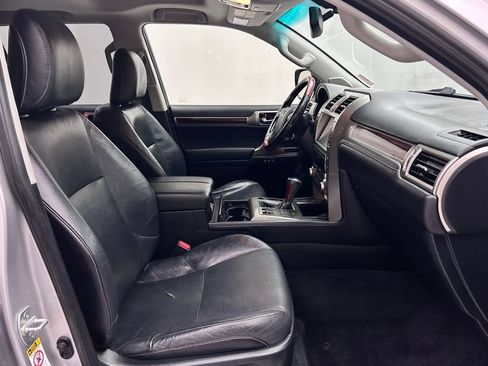 Used 2016 Lexus GX 460 w/ Premium Package AWD/4WD image 20