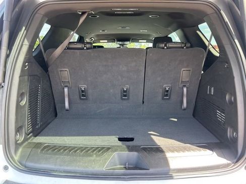 Used 2025 Chevrolet Tahoe LT AWD/4WD image 31