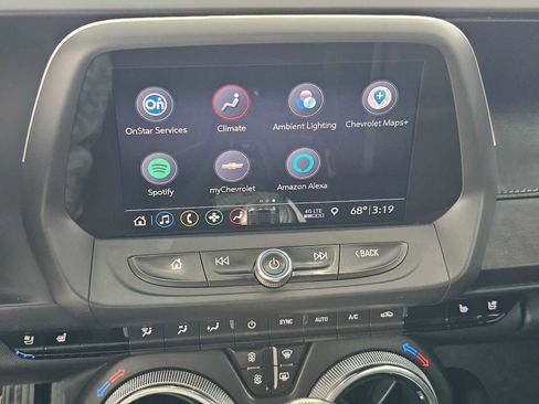 Used 2019 Chevrolet Camaro SS RWD image 21