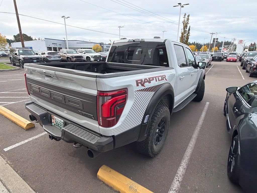 Used 2026 Ford F150 Raptor AWD/4WD image 4