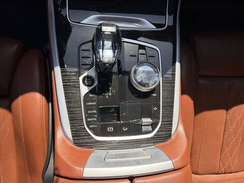 Used 2022 BMW X7 M50i AWD/4WD image 15