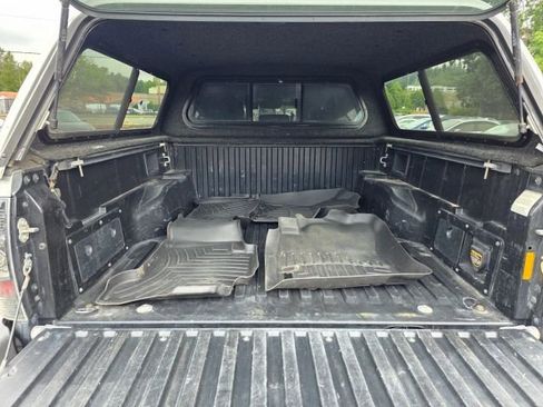 Used 2012 Toyota Tacoma 4x4 Double Cab image 33