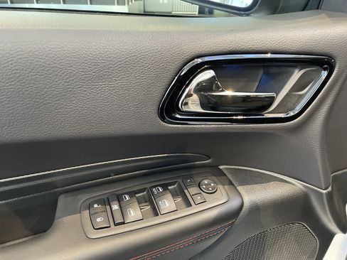 Certified 2025 Dodge Durango GT w/ Blacktop Package image 15