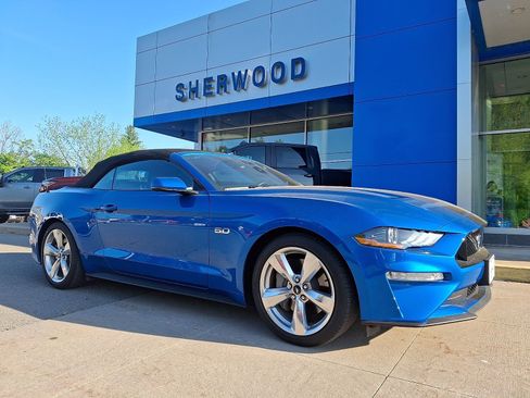 Used 2019 Ford Mustang GT Premium w/ Equipment Group 401A RWD image 2