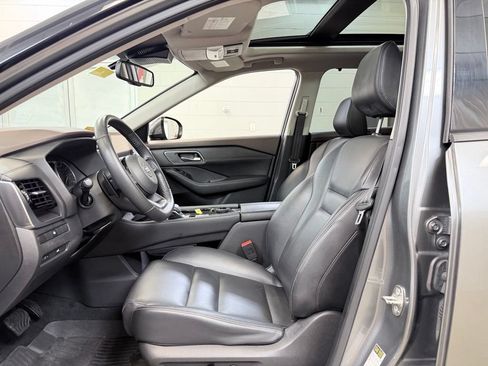 Used 2021 Nissan Rogue SL AWD/4WD image 13